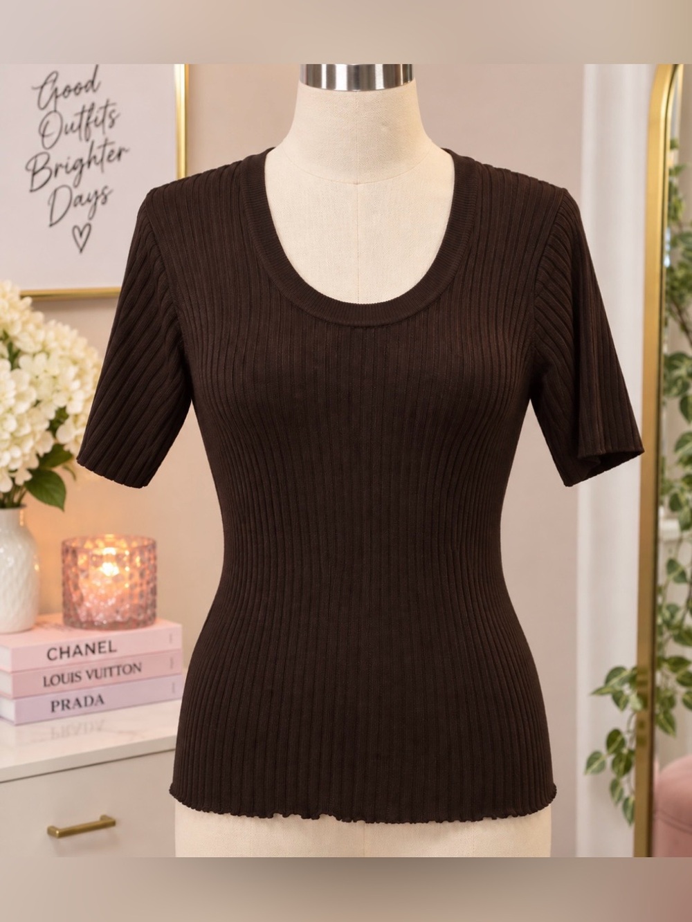 22/24 Avenue Brown Ribbed Short-Sleeve Women’s Top